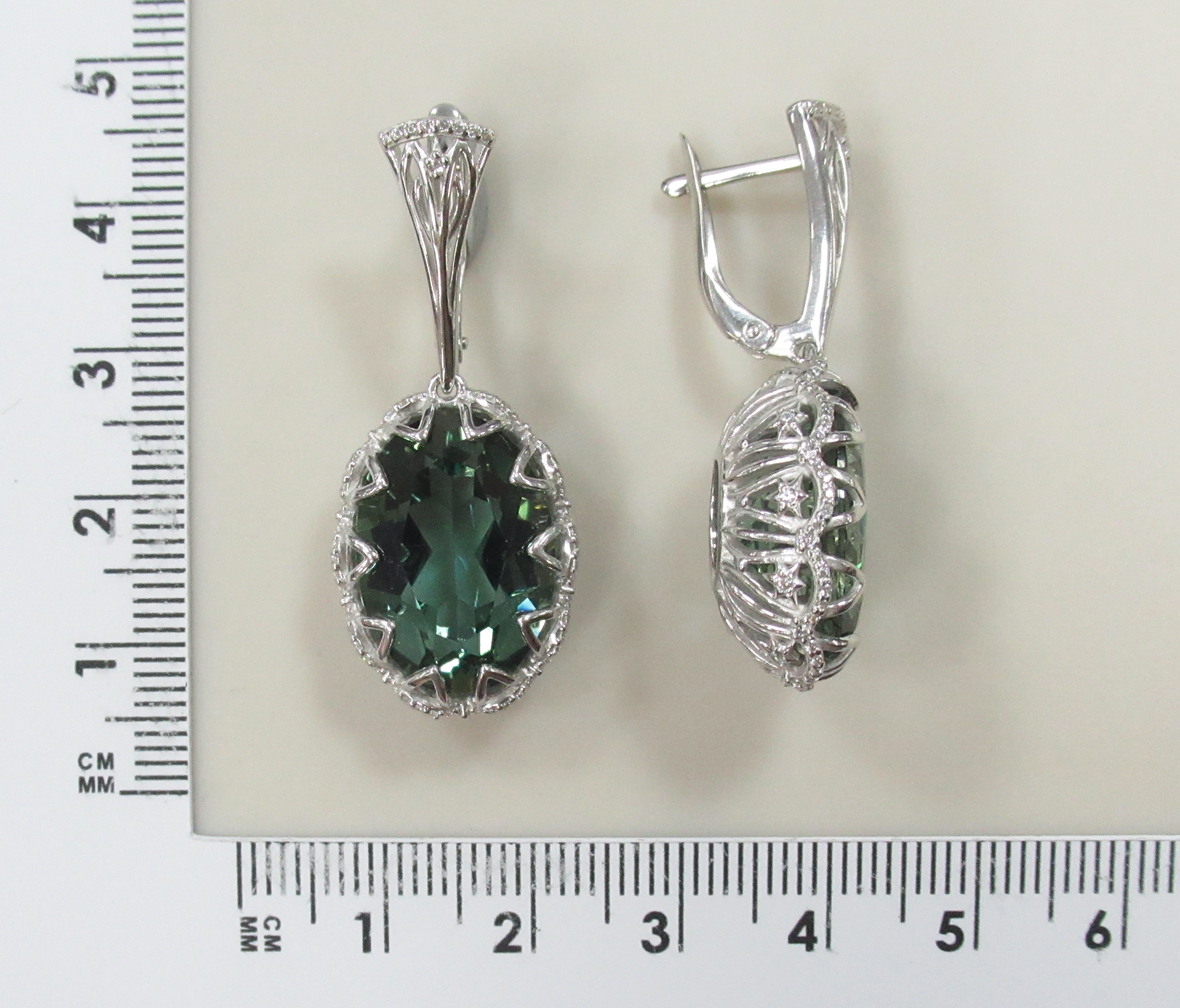 Серебряные серьги с празиолитами